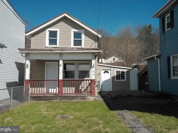 619 E Grand Ave, Tower City, PA 17980