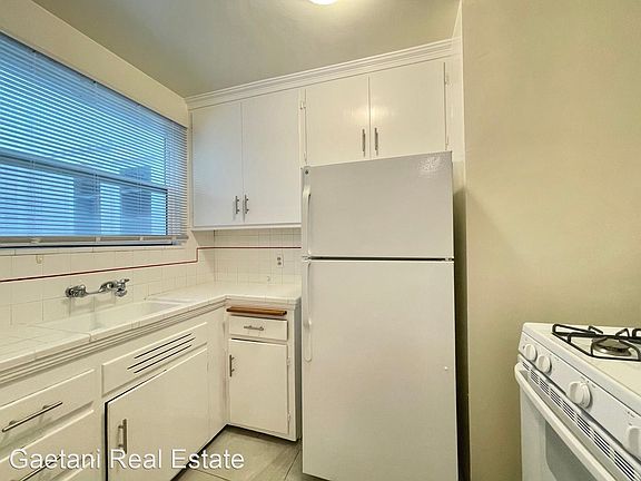 4th image of 425 Euclid Ave APT 1