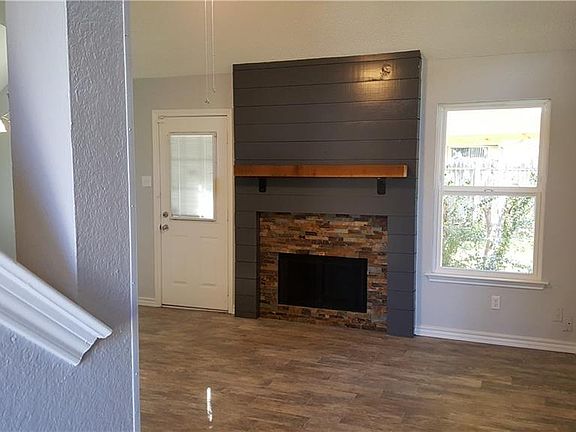 2nd image of 8416 Cloverglen Ln