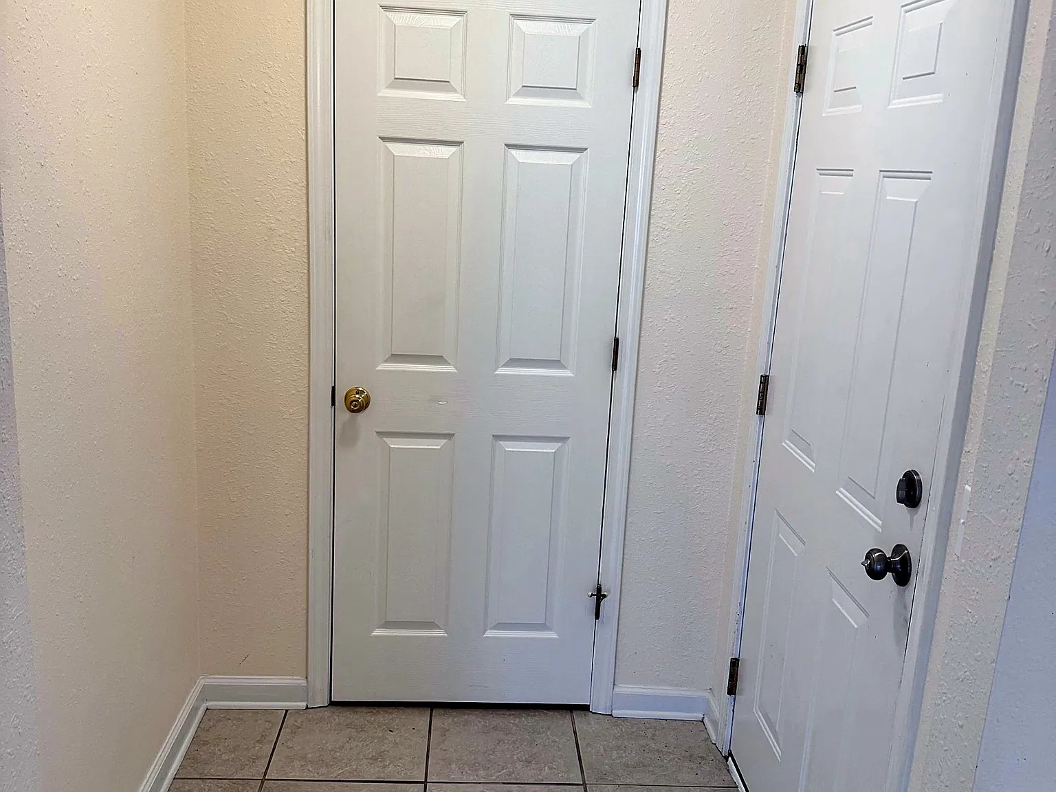 3 bed, 1404 sqft, $2,070 — Photo 3
