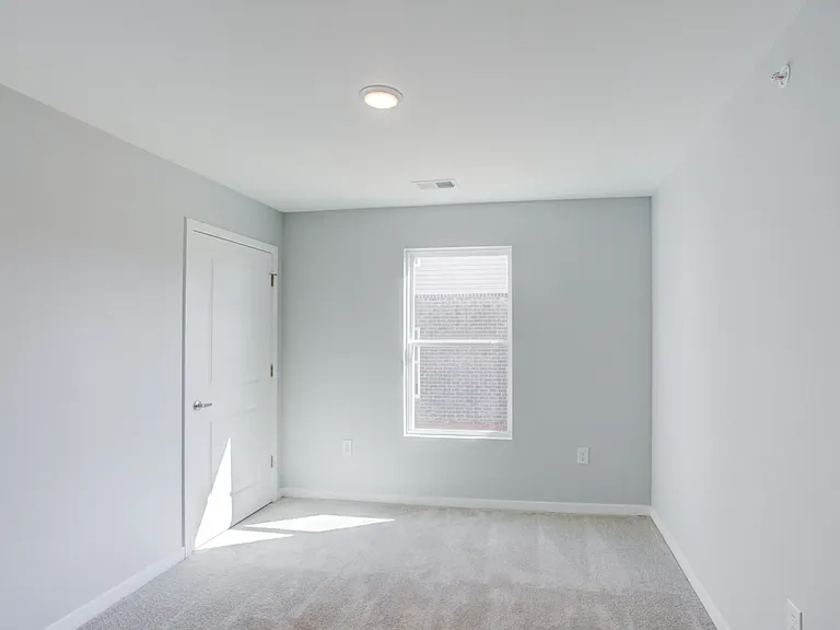 Cypress Point Apartments — Photo 12