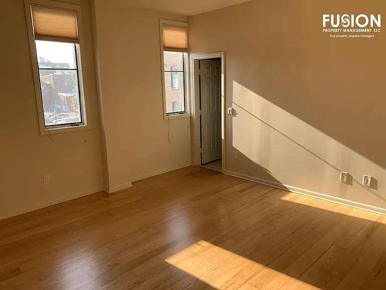 230 College St #2 — Photo 10