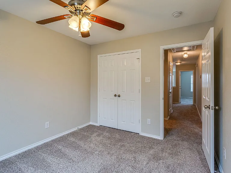 4168 Kyndra Cir — Photo 23