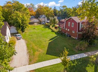 229 S Park St, Westmont, IL