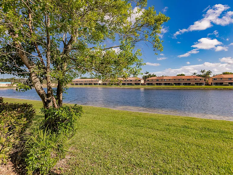 3490 Briar Bay Blvd #104 — Photo 4