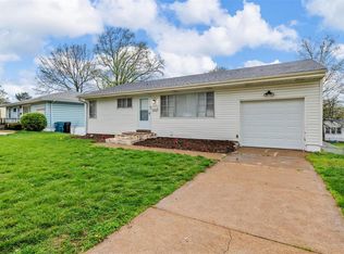 7531 Cheshire Ln, Saint Louis, MO