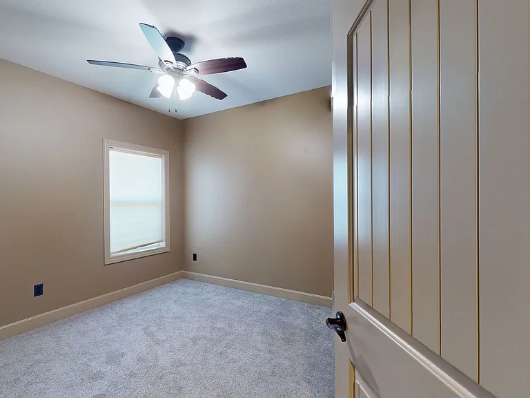11669 Ridgeway Ct — Photo 9