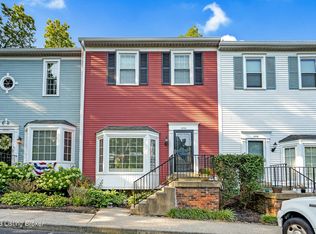 10733 Colonial Woods Way, Louisville, KY 40223