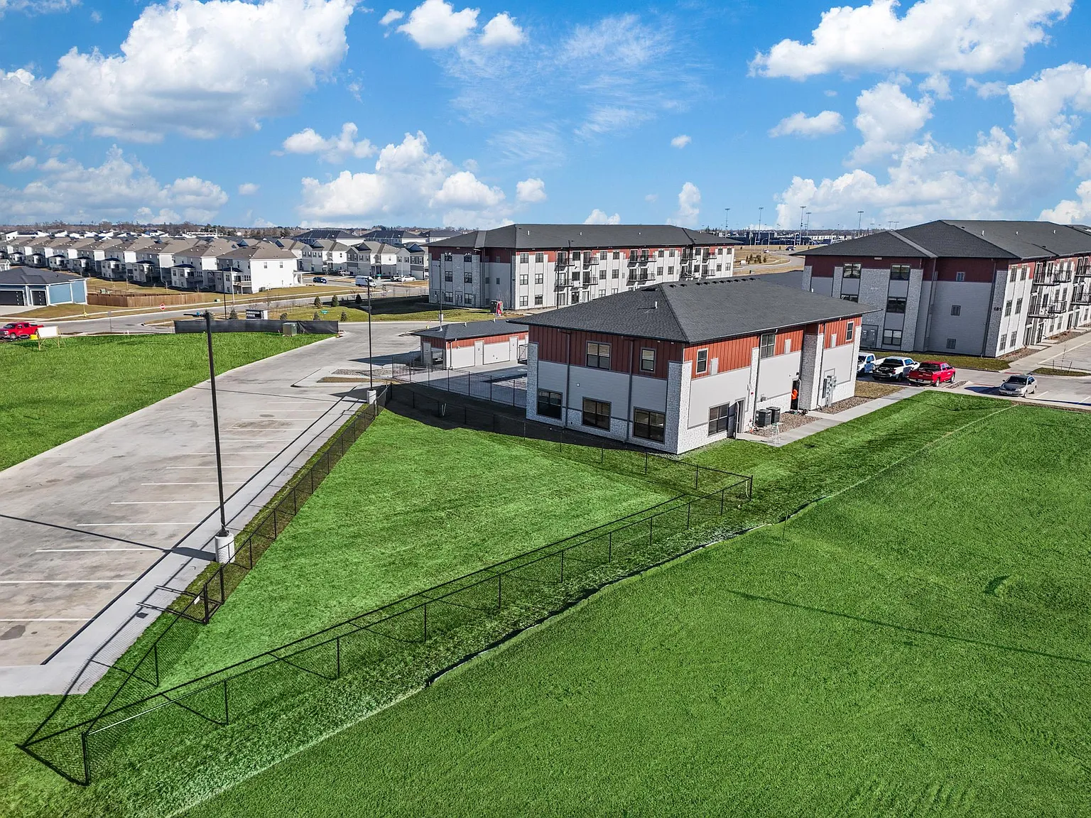 Stratford Pointe — Photo 1