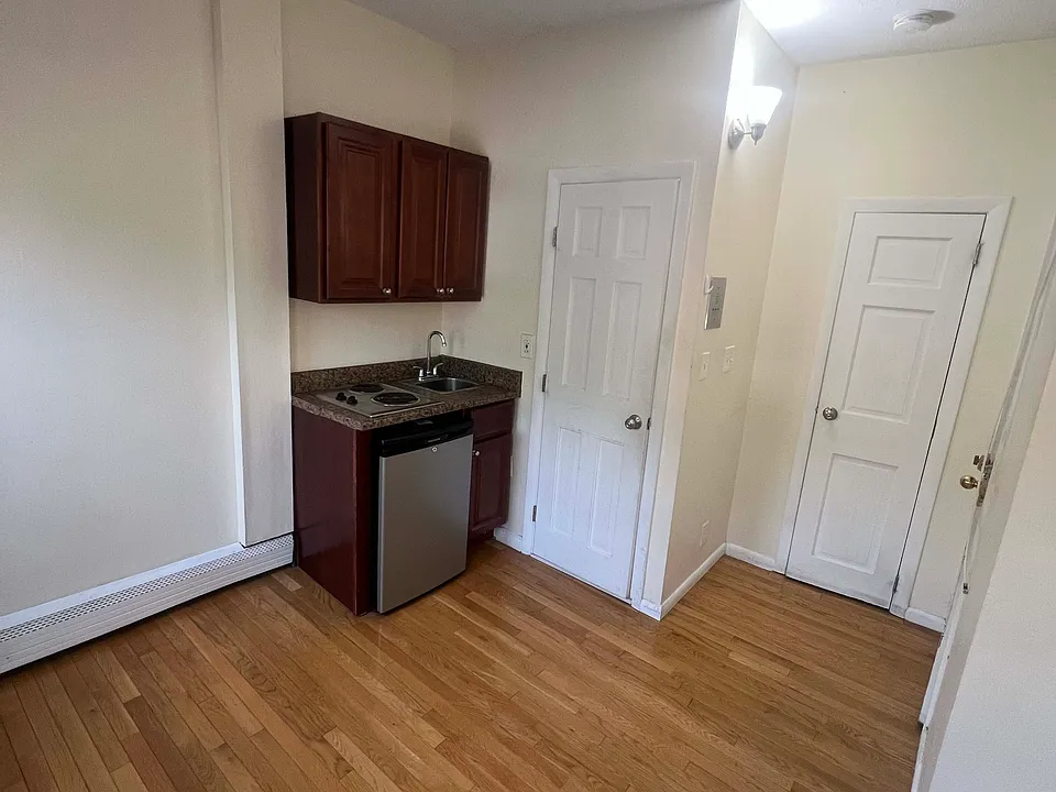 53 S Huntington Ave #201