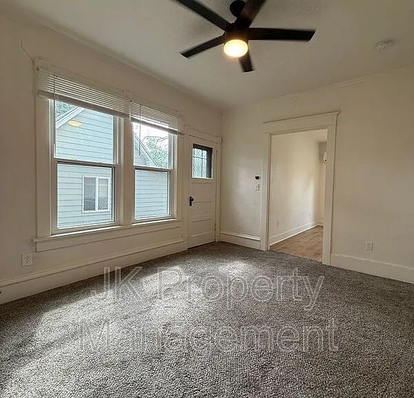 601 5th Ave S #3 — Photo 21
