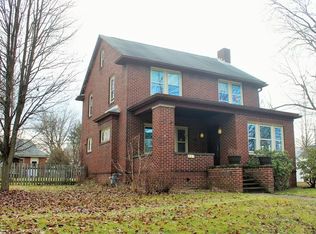 327 W Park Ave, Columbiana, OH 44408