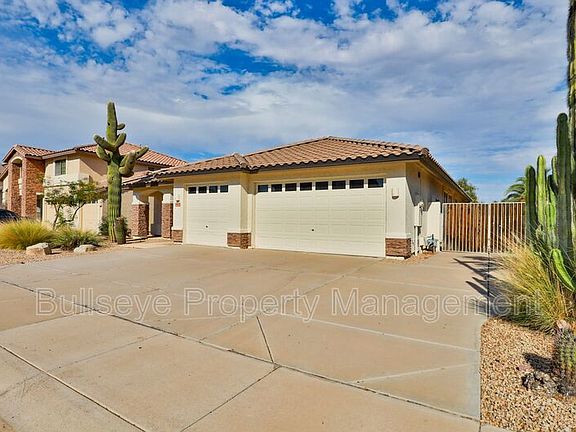 3rd image of 5469 S Scott Pl