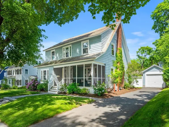 11 Argyle St, Andover, MA 01810