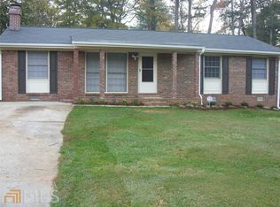 903 Pinecrest Cv, Forest Park, GA 30297