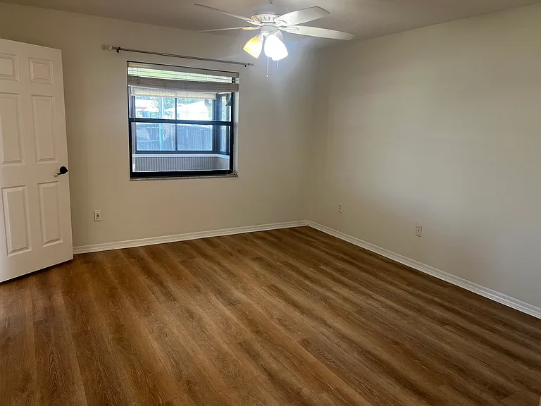 4025 Vermont Ln — Photo 20