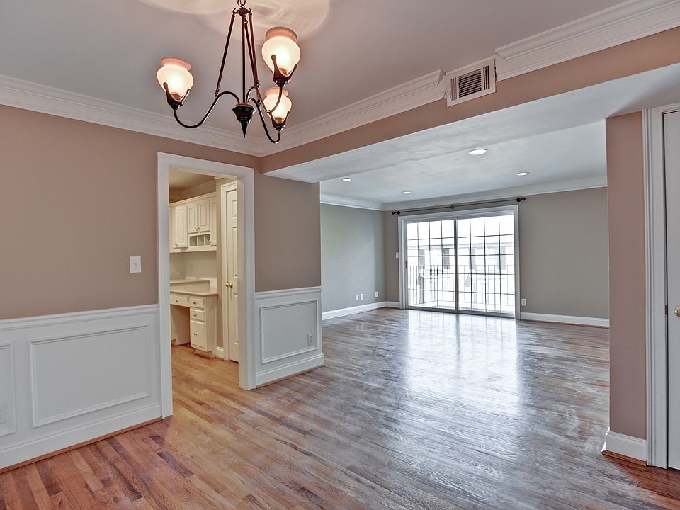 Dining Room-Beautiful Hardwoods Throughout