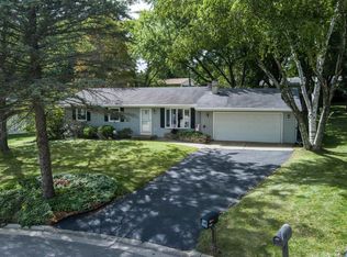 1318 Harrison Ct, Stoughton, WI 53589