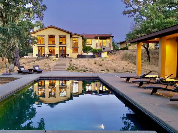 11000 Loch Haven Drive, Santa Rosa, CA 95404
