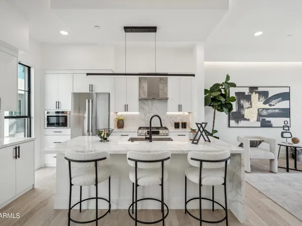 1501 N MILLER Road #1010, Scottsdale, AZ 85257