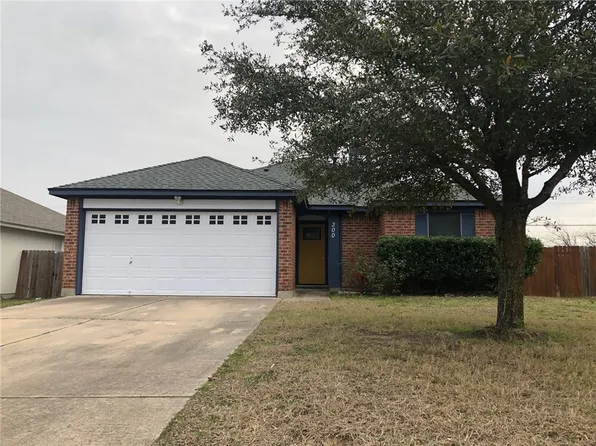 300 Dana Dr, Hutto, TX 78634