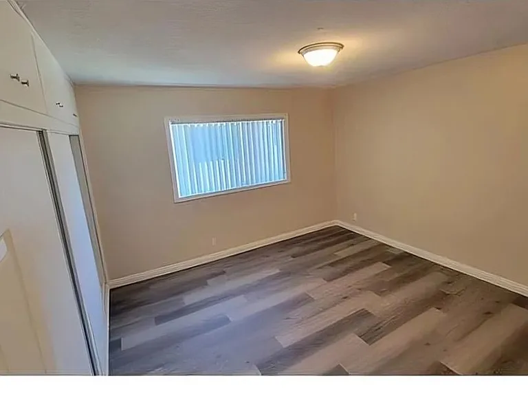 811 Orchid Ct #L — Photo 25