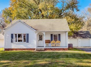 5716 NE Berwick Dr, Berwick, IA 50032