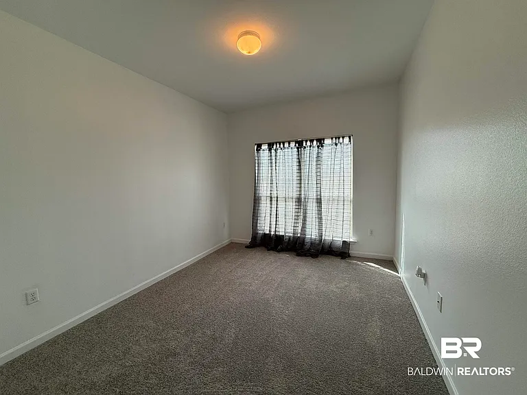 10720 Dunmore Dr — Photo 5