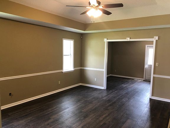3rd image of 2755 Tyndall Dr