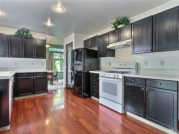 5th image of 4716 Blueberry Ct SE