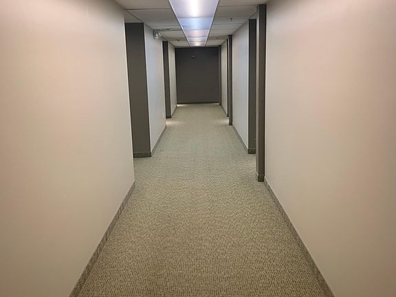 3rd image of 78 E Chestnut St APT 406