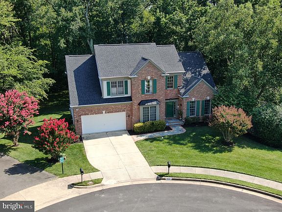 3rd image of 9608 Larkview Ct