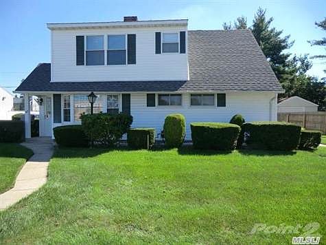 1st image of 141 Gardiners Ave