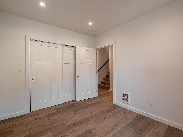 113 W Whitman St #A — Photo 20