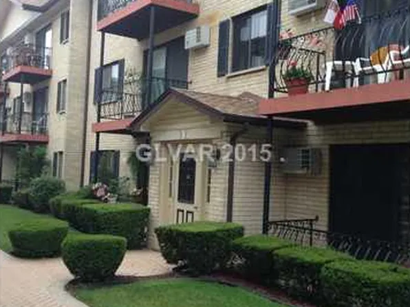 5159 N East River Rd Unit 207, Chicago, IL 60656