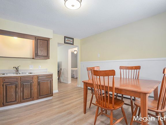 5th image of 3303 Division Ave SW