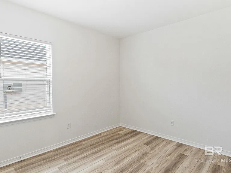 23828 Dominus Dr — Photo 20