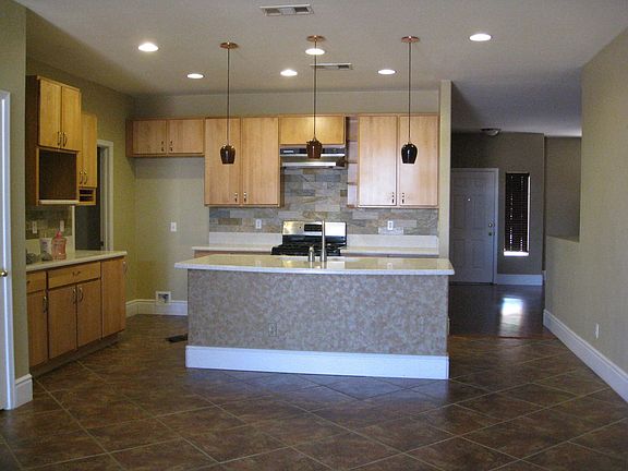 Kitchen/dining area