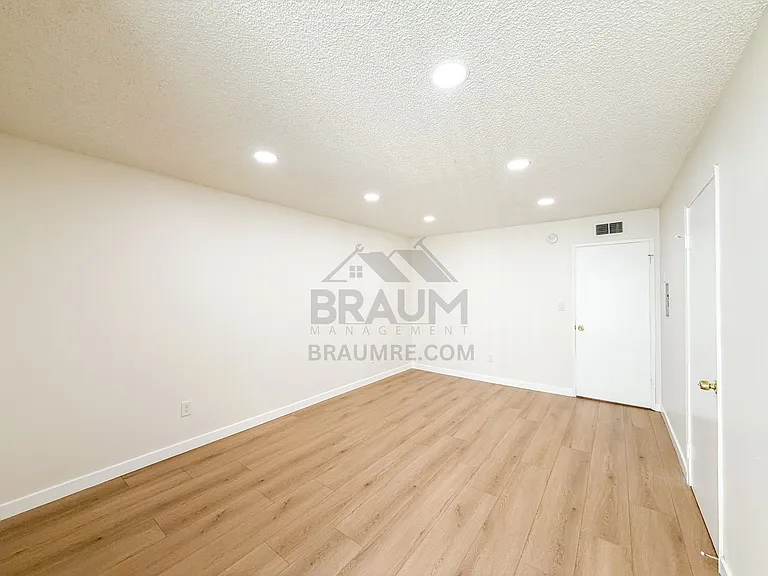 5461 KESTER — Photo 12