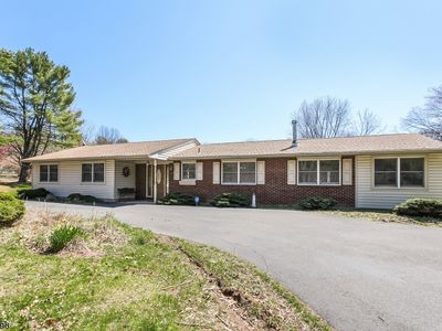 414 Mechlin Corner Rd, Pittstown, NJ, 08867