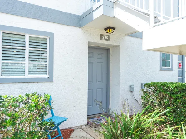 225 Ocean Park Ln #V53, Cape Canaveral, FL 32920