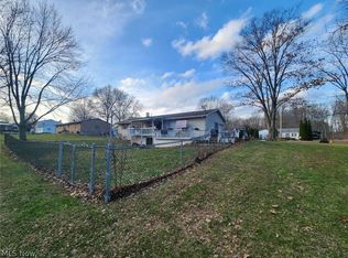 6070 Highton St SW, Navarre, OH 44662