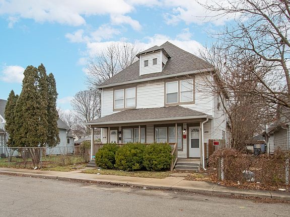 2nd image of 810 Harlan St #810