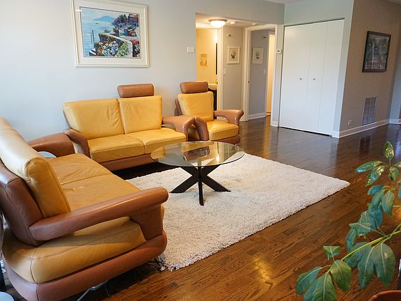 3rd image of 4150 Cove Ln #2B