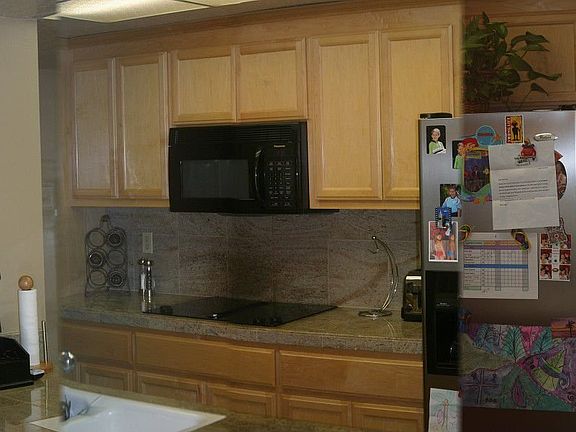 4th image of 110 Greenfield Pl