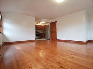 4614 204th St FLOOR 2, Bayside, NY 11361