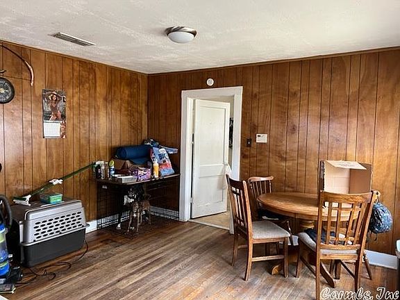 3rd image of 1007 East St