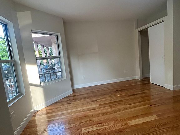 3rd image of 856 E 227th St #1