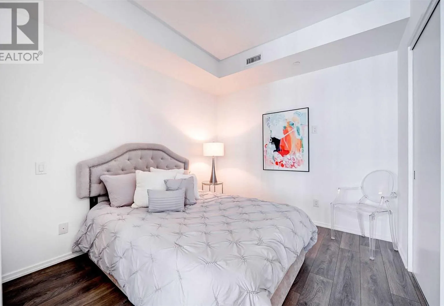 1 bed, 580 sqft, $2,350 — Photo 4
