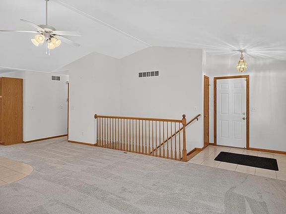4th image of 4514 Meadow Lakes Dr NW